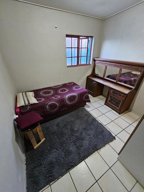 5 Bedroom Property for Sale in Parow Valley Western Cape